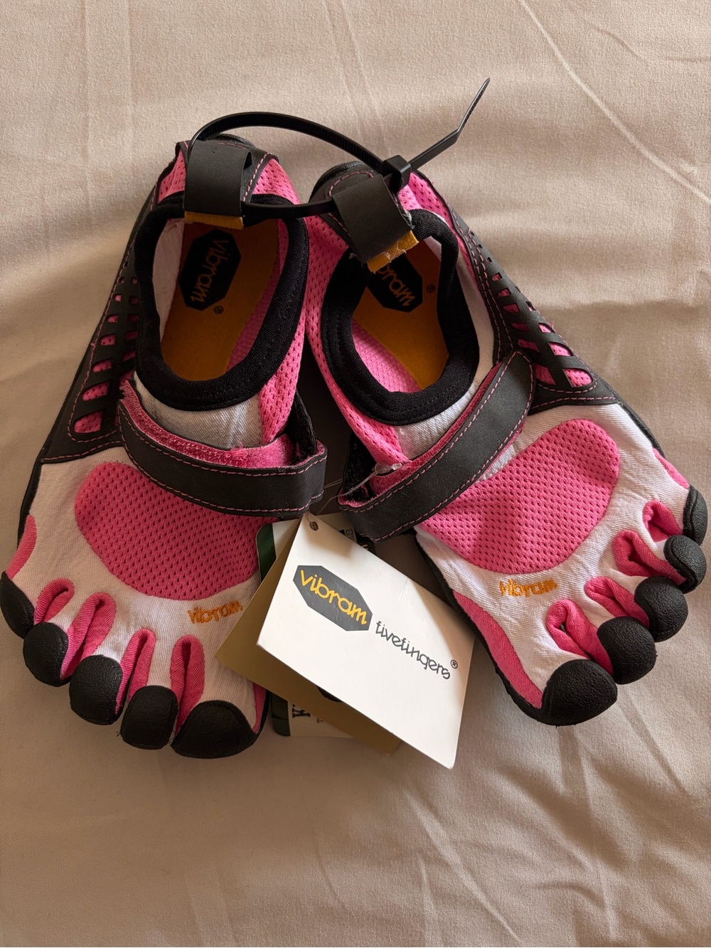 NWT Vibram FiveFingers KSO Kids Pink Black Water Shoes EU JR 31 US 13-13.5